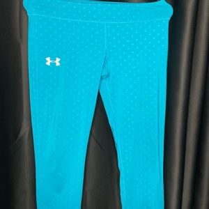 UA quarter leggings